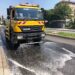 Оросяват срещу прах и жега улици във Враца