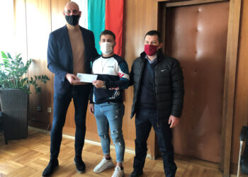Конфискуваха каруци и сал за изхвърлени отпадъци