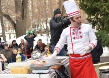 Звездев готви близо 500 порции кавърма за Сурва
