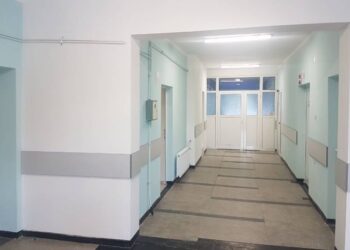 Разложката болница ще приема леки случаи на заразени с COVID-19