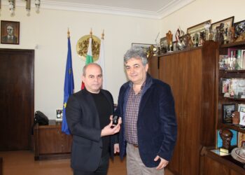 Златна значка “Русе” за 60-годишнината на Мариан Савов (снимки)