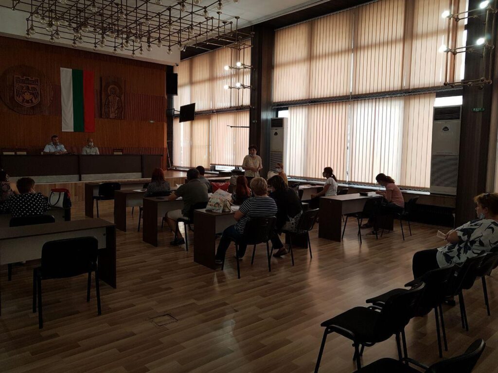 Отдават под наем помещения в сградите на "Дупница Табак" 1 1 1146
