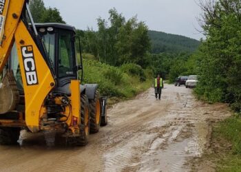 Хиляди в Сатовча, Гърмен и Хаджидимово се подписват за ремонт на път