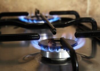 Amsterdam becomes natural gas-free by 2040