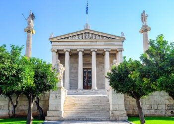 Athens University embraces online education