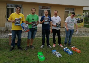 Автомоделисти откриха сезона във Враца