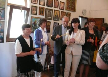 Параклис събра на празник квартал на Лом