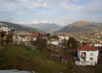Бавят заплати на учители в Ардинско
