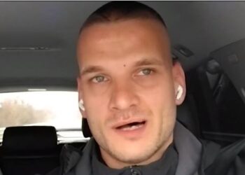 Мъж не успява да прехвърли винетката на колата си при смяна на номера