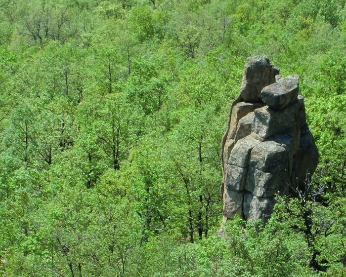 С параклис и чешма посрещат туристите в Пиринския Стоунхендж