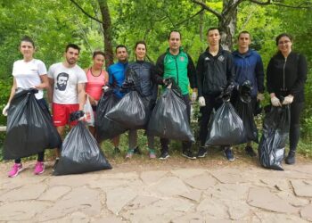 Спортисти и общинари повеждат уборка в Балкана