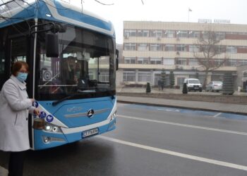 Тръгнаха първите еко автобуси в Казанлък