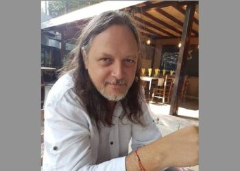Нидал Алгафари представя творчеството си в Хайредин