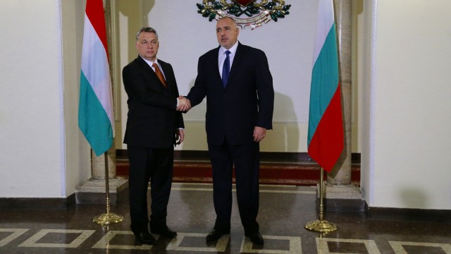Орбан награждава Борисов