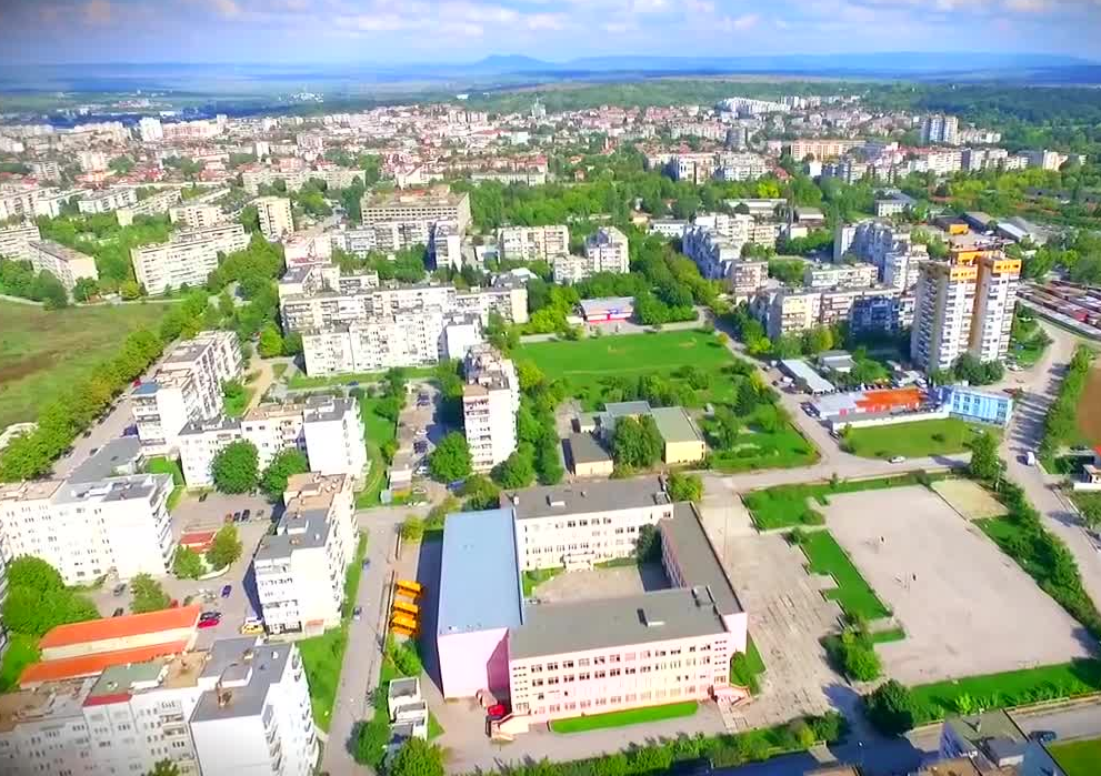 До 10 000 лв. глоба за реклама на забранено място в Търговище
