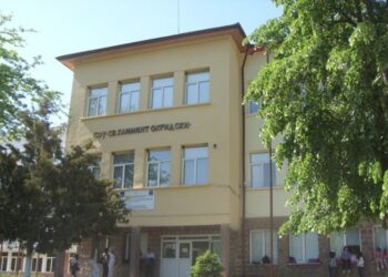 Решават съдбата на школа и забавачки във Врачанско