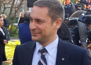 Груба грешка е да извиваш ръцете на избирателите