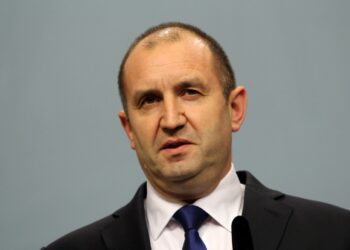 Жертви на бедствие се срещат с президента