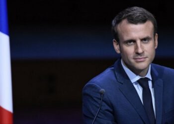 Партията на Макрон печели над 30% при рекордно ниска активност