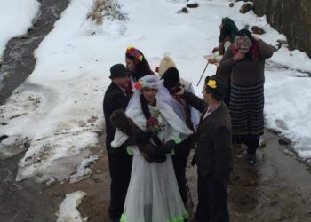 В Челопеч къпят булките на Ивановден