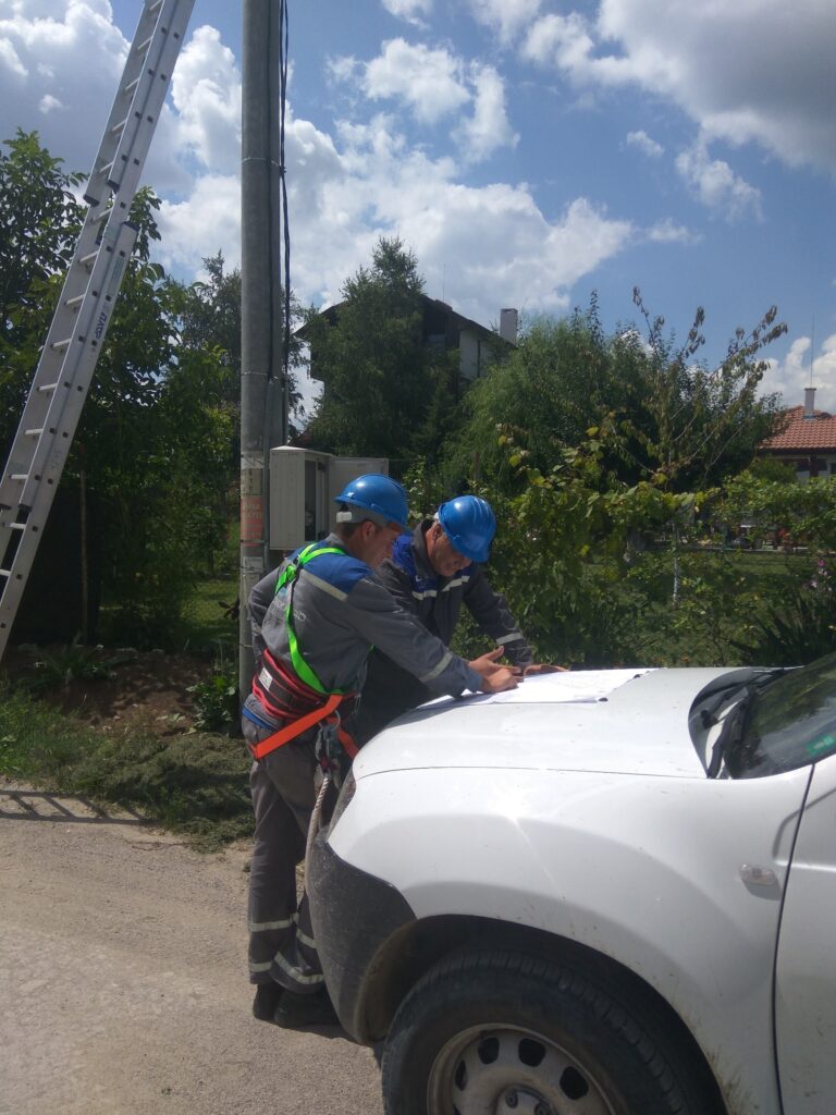 Варненска местност се сдоби с въздушна електромрежа 1 12 добрева чешма