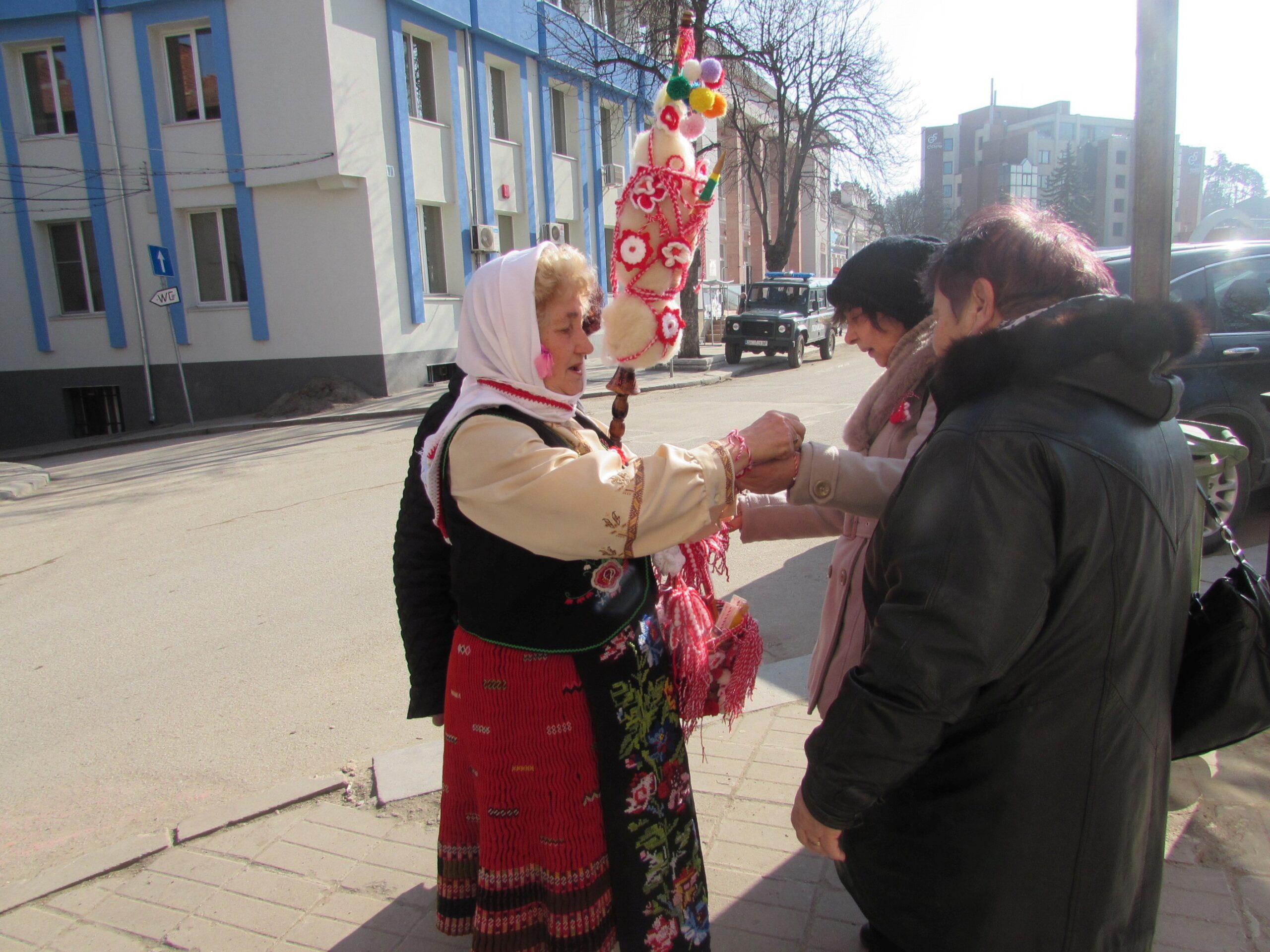 Баба Марта се разшета из Белоградчик