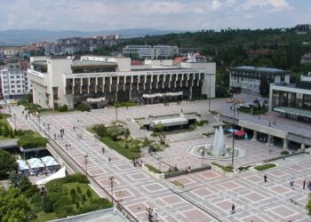Школа събира млади изследователи от цял свят в Благоевград
