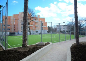 Откриха спортен комплекс в най-южния квартал на Варна