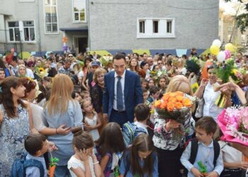 Кметът на Бургас: Един град се развива, щом първокласниците са повече