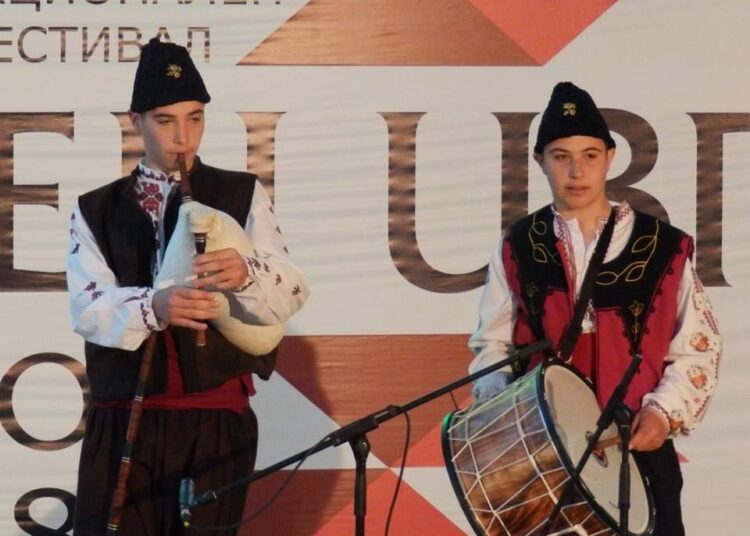Фестивалът "Фолклорен изгрев" събира над 220 изпълнители 1 14 изгрев
