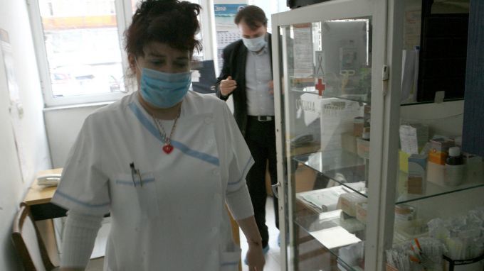 Събират пари за апаратура и предпазни средства в болниците 8 Събират пари за апаратура и предпазни средства в болниците