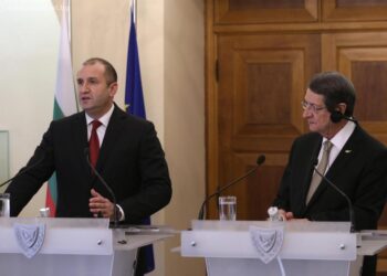Радев в Кипър: Уверен съм, че приоритетите ни са общи