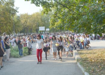 Общинарите в Монтана разрешиха слети и маломерни класове