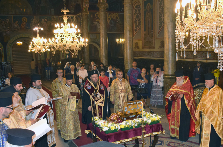 Варна посреща мощи на двама руски светци 1 16 мощи