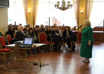 Подготвят школски директори за високотехнологично обучение