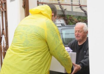 Великденът възможен за 2000 жители на Пещера с храни от “Биовет”