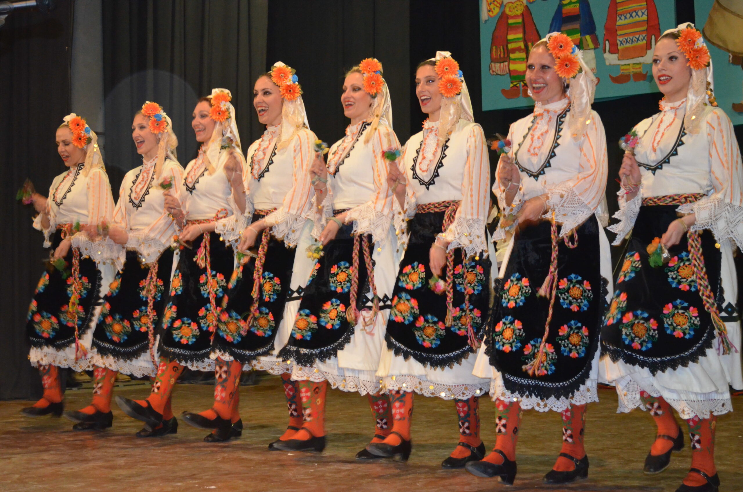Девня отново събира танцьори за “Фолклорна палитра”