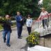 Цветя за детските градини от кмета на Разград
