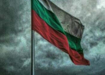 Хасан запали българското знаме в селско училище