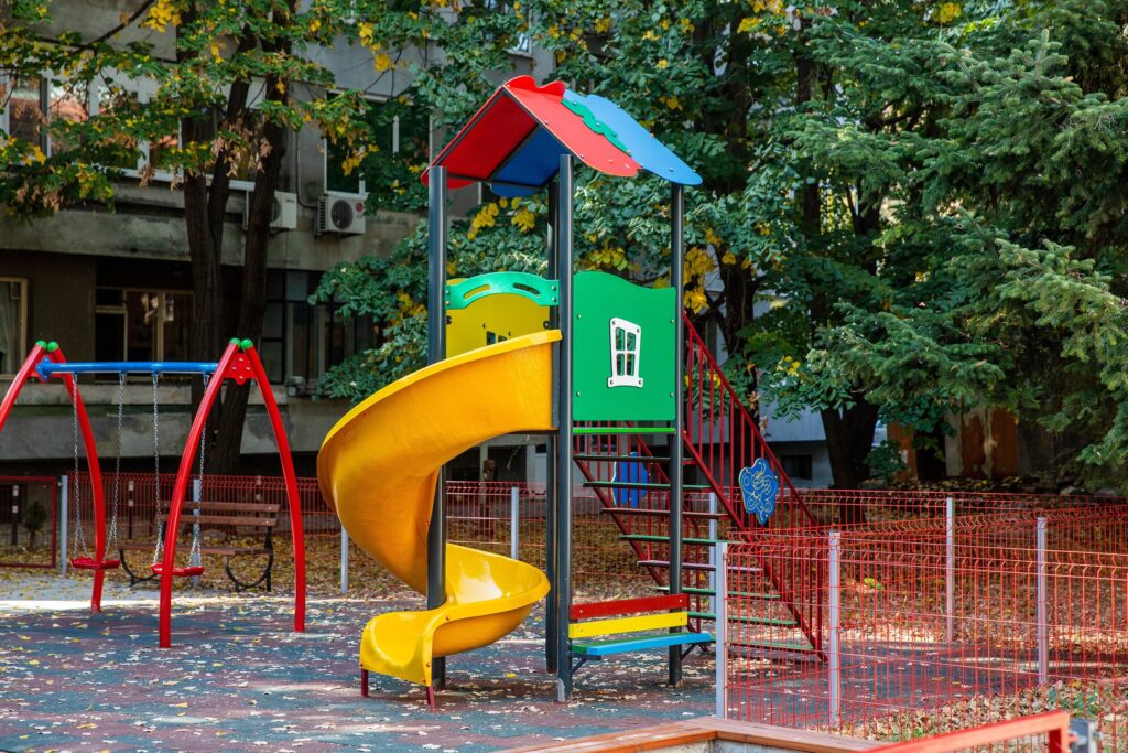 33 нови детски площадки до Нова година в Хасково 1 1 19 1