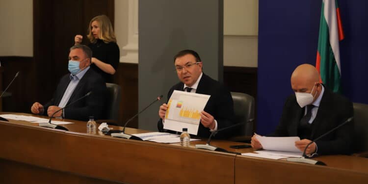 Щабът ни предупреди – никакво отпускане (Снимки)
