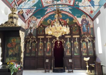 Квартален полицай спипа крадец на пари от църква