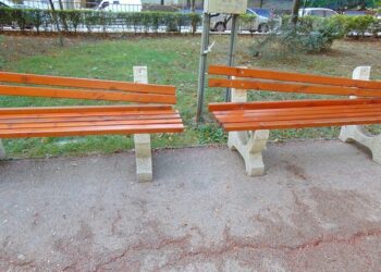 Коледната украса вече радва хората в Монтана
