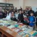 Депутат и съветници раздават книги на 24 май