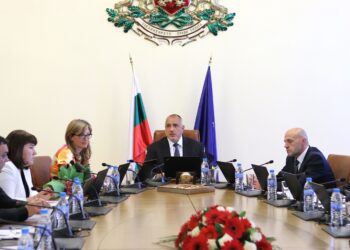 Борисов поиска оставките на трима министри