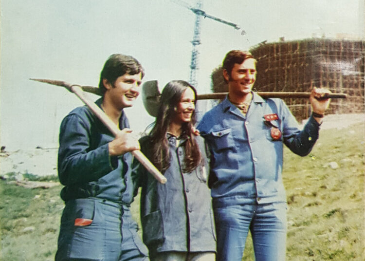 2. Списание Младеж 1976 строи се Бузлуджа