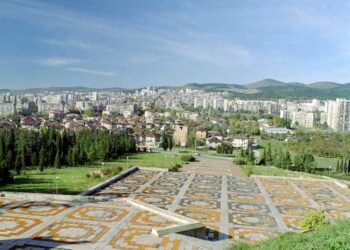 Св. литургия и “Фолклор от безкрая” за празника на Стара Загора