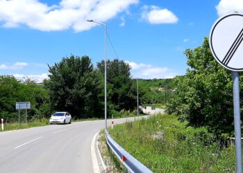 Пътят между Велико Търново и две села свети и нощем
