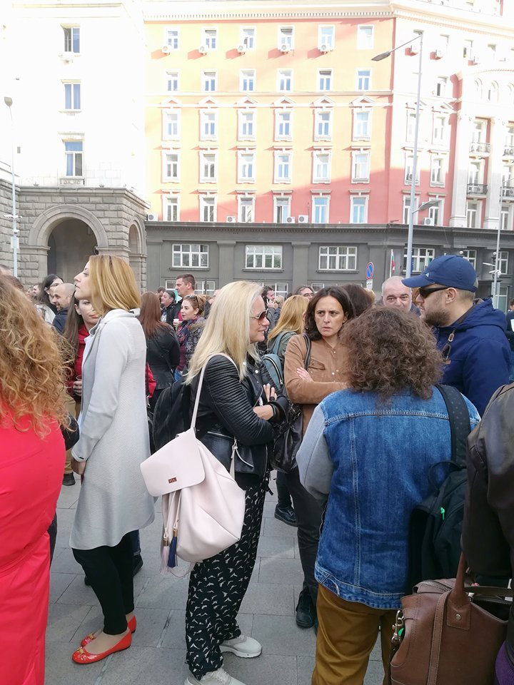 Журналисти протестираха за свободата на словото 8 Журналисти протестираха за свободата на словото