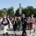 Кметът на Видин се хвана на хорото за днешния празник 9 Кметът на Видин се хвана на хорото за днешния празник